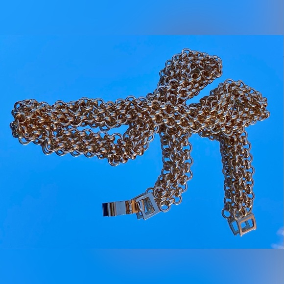 NWOT Elegant Gold plated 18k Chain Necklace - Picture 9 of 17